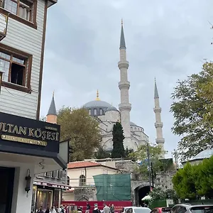https://sultan-corner-suites.istanbul-turkeyhotels.com