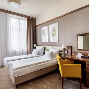 Golden Tulip Center 4* Cracóvia