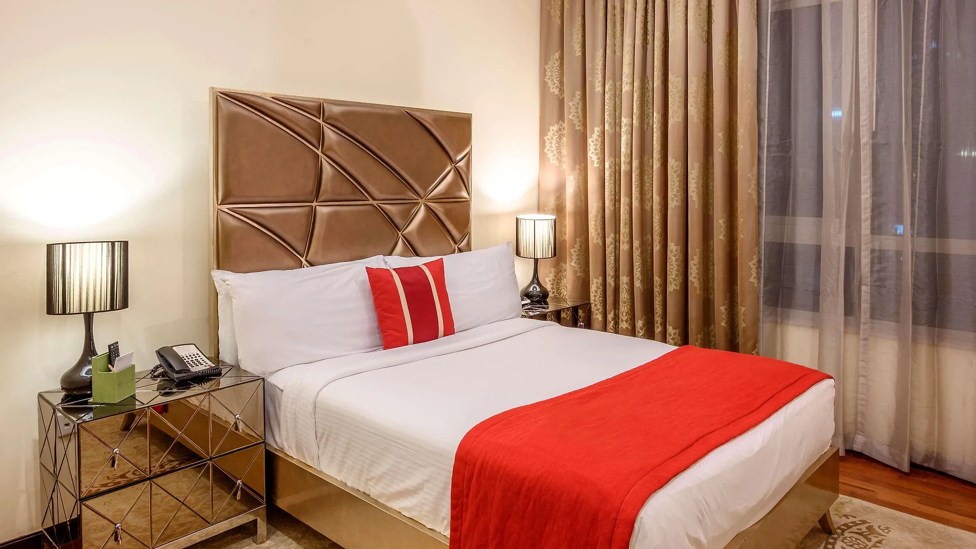 Ramada By Wyndham Downtown Dubai Aparthotel