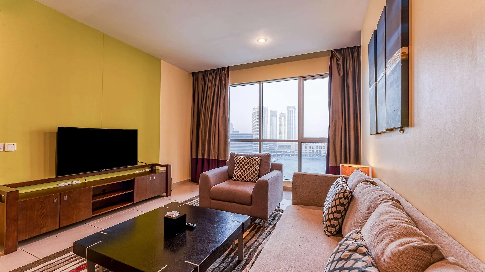 Ramada By Wyndham Downtown Dubai Aparthotel